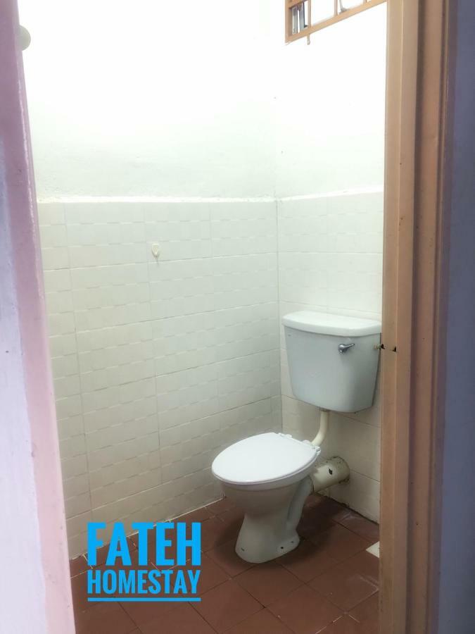 Fateh Homestay Arau Esterno foto